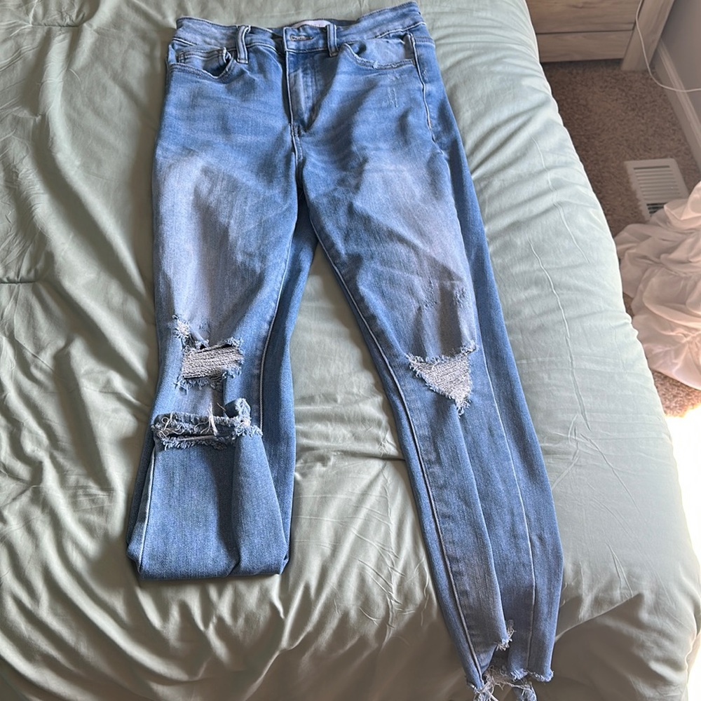 Vervet Ripped High Rise Skinny Jeans